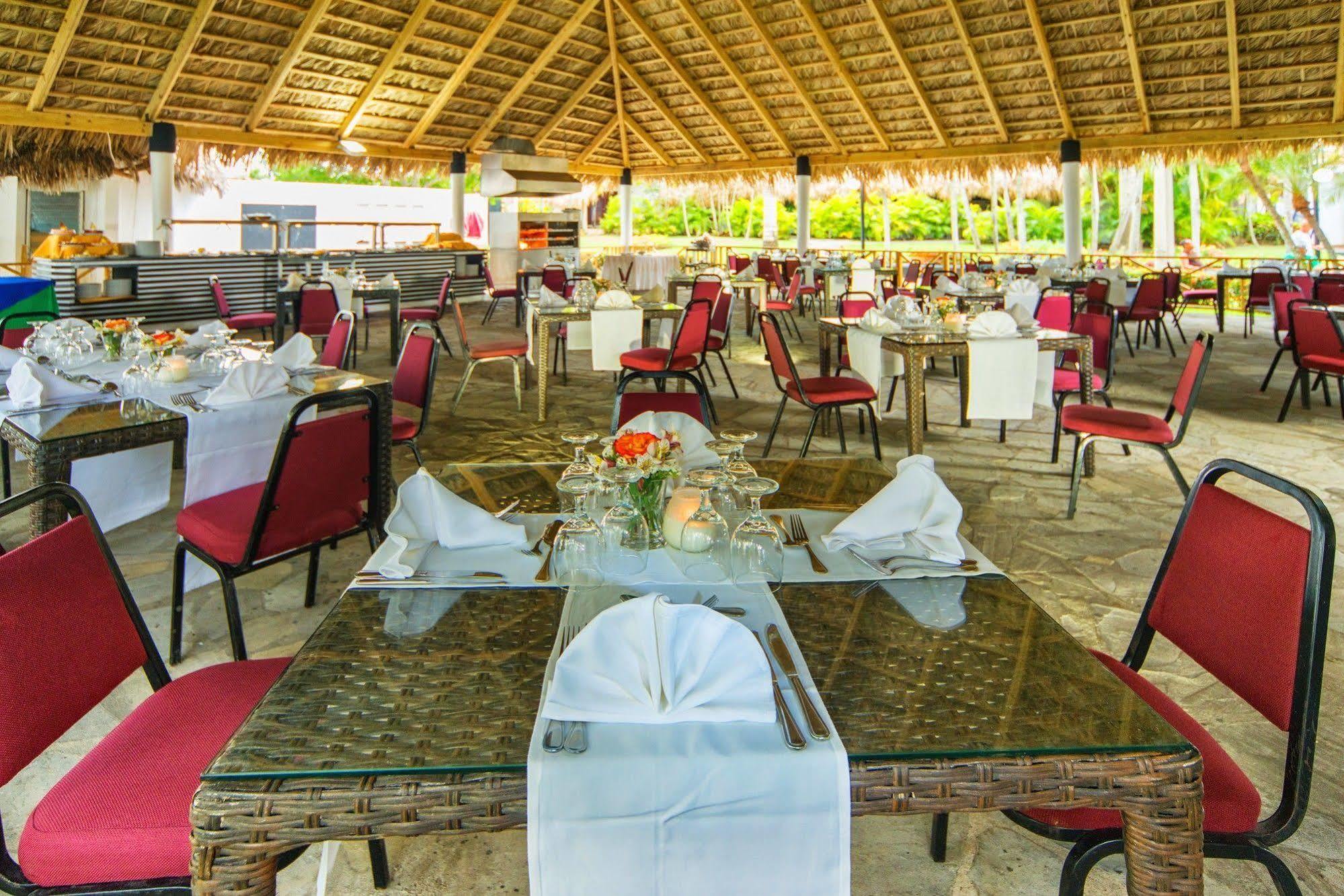 Be Live Experience Hamaca Beach Бока Чика Екстериор снимка
